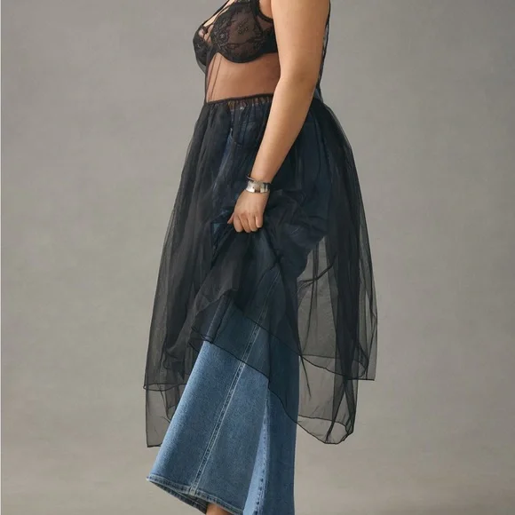 By Anthropologie Sheer Slip - Picture 2 of 6